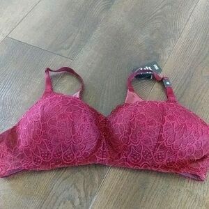 NWT Torrid Curve Bra Wireless Burgundy 42C Lacy